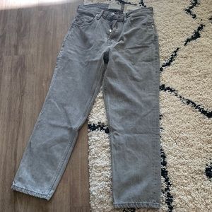 Everlane- the 90s cheeky jean